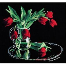 Набор для вышивания Тюльпаны на черном, 35x32, Овен