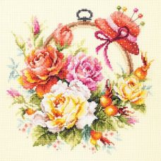 Набор для вышивания крестом Розы для мастерицы, 25x25, Чудесная игла