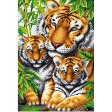 Ткань для вышивания бисером Тигрица с тигрятами, 39x27, Магия канвы